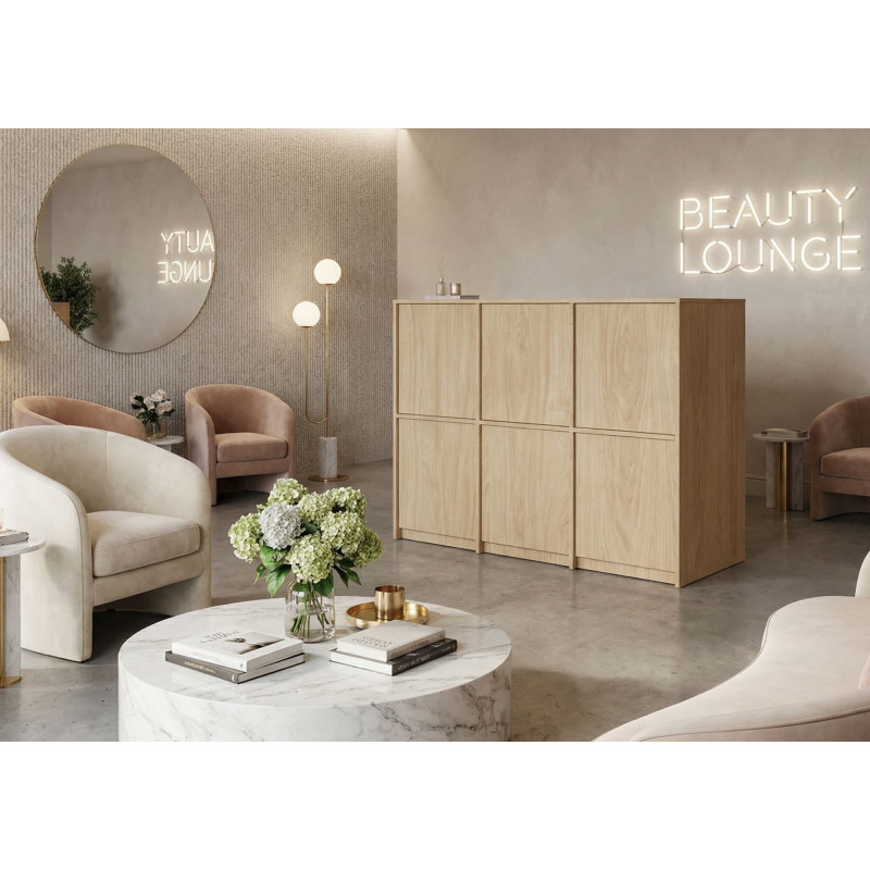 Die Kosmetik-Rezeption SALEM in glamourösem Design mit Marmor und Gold