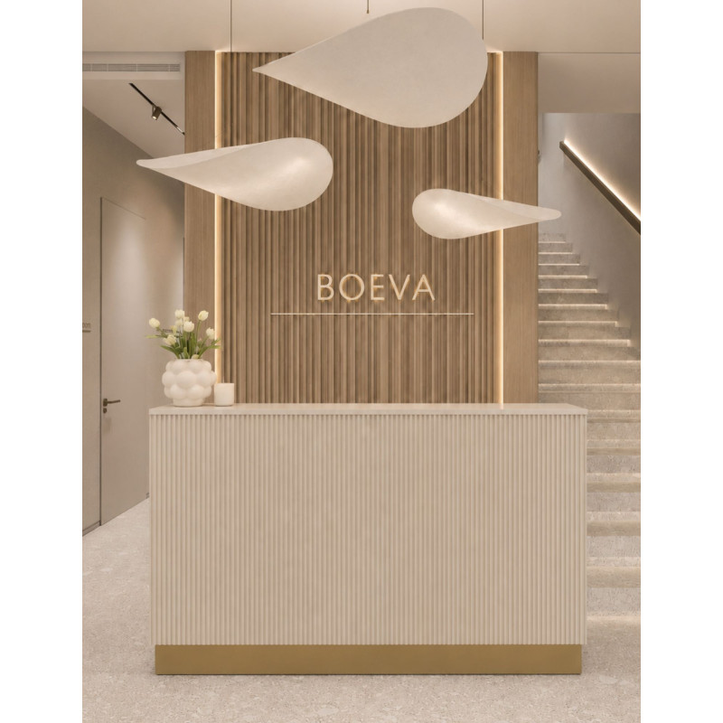 Ryflowana lada recepcyjna 110x30 – nowoczesna recepcja do salonu beauty, fryzjerskiego i kosmetycznego